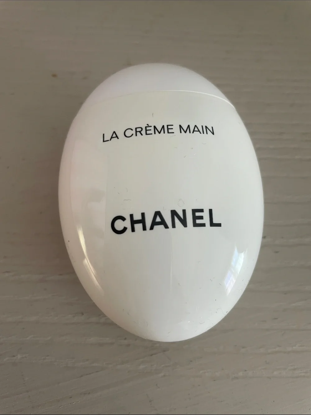 CHANEL La Crème Main Hand Cream Compact - White with Black Logo